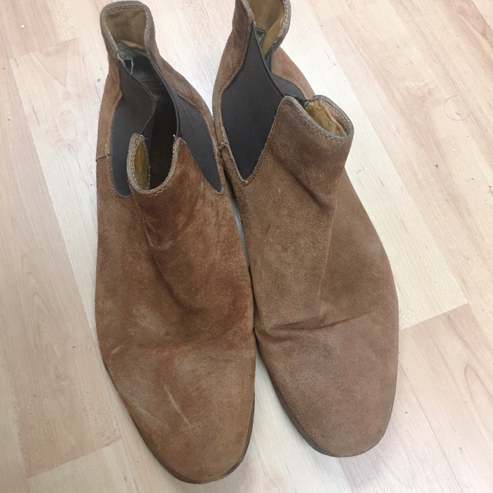 ALDO Brown Suede Round Toe Pull On Chelsea Boots Men’s Size 9.5